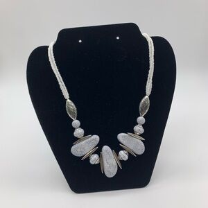ICAY IMPORT Fashion White Seed Bead Necklace With Silver Beads & Gray Stones